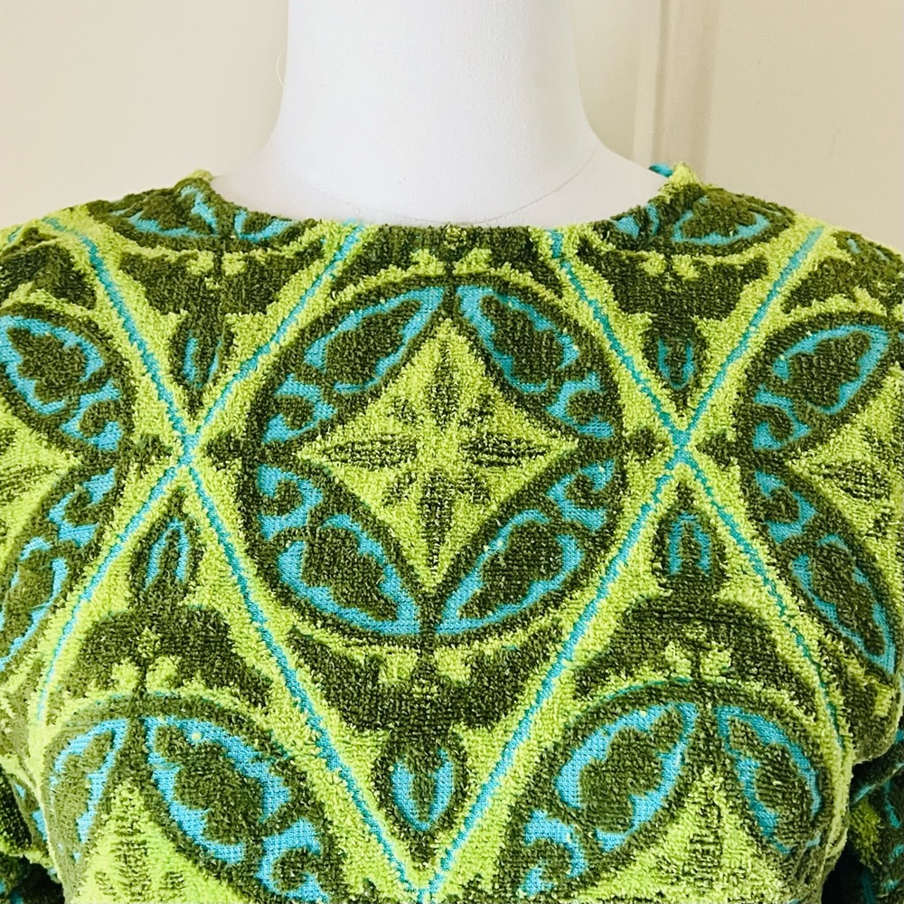 1970’s Hiltons terrycloth coverup/robe. - Picture 4 of 9